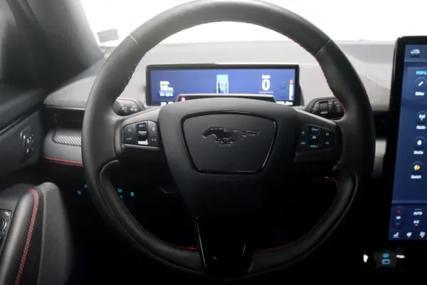 Ford Mustang Mach-E 98.7 kWh Premium AWD 32