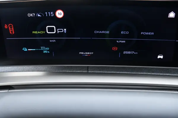 Peugeot E-3008 73 kWh Allure 17