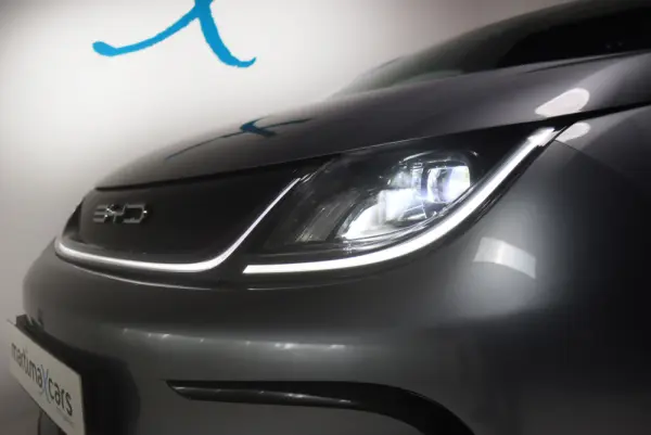 BYD Dolphin 60.4 kWh Comfort 10