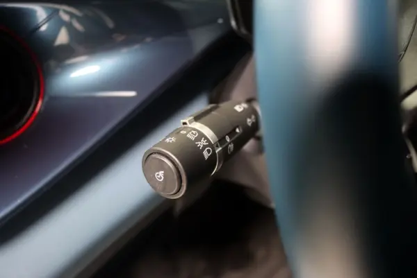 BYD Dolphin 60.4 kWh Design 24