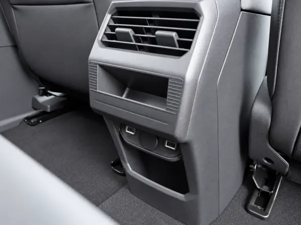 Peugeot E-3008 73 kWh Allure 12