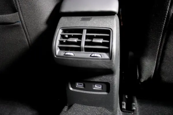 Citroen e-C4 X 50 kWh Shine 24
