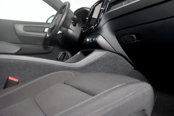 Volvo C40 Recharge Core 19