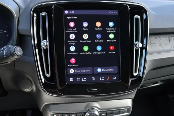 Volvo XC 40 Recharge Core 10