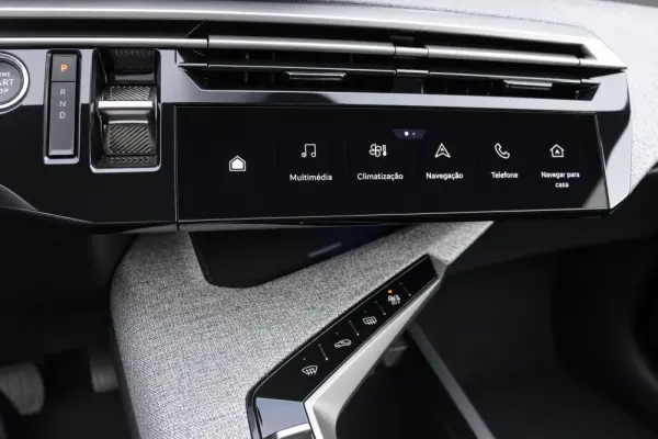Peugeot E-3008 73 kWh Allure 11