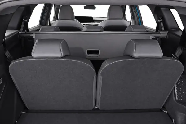 Peugeot E-5008 73 kWh GT 15