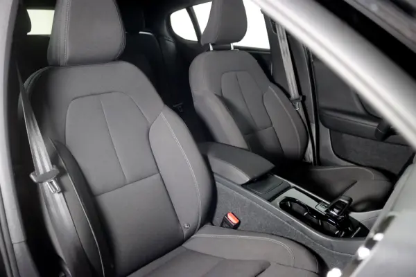 Volvo C40 Recharge Core 18