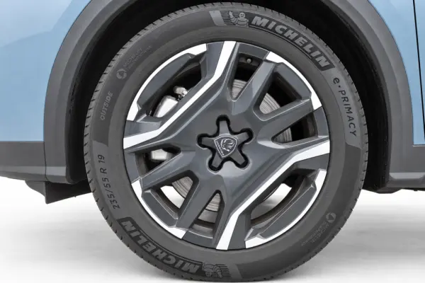 Peugeot E-3008 73 kWh Allure 8