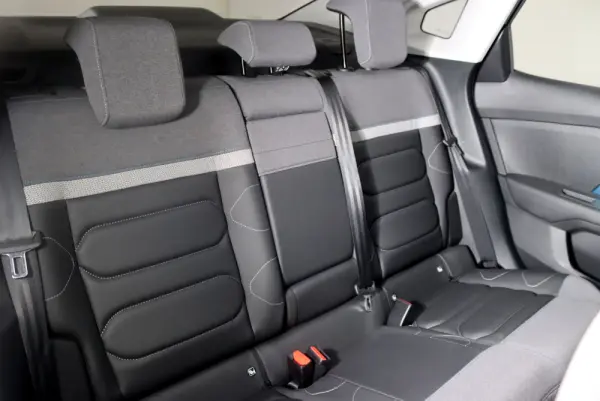 Citroen e-C4 X 50 kWh Shine 31