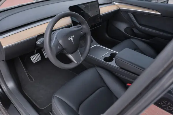 Tesla Model 3 Long Range AWD Dual Motor Performance 5