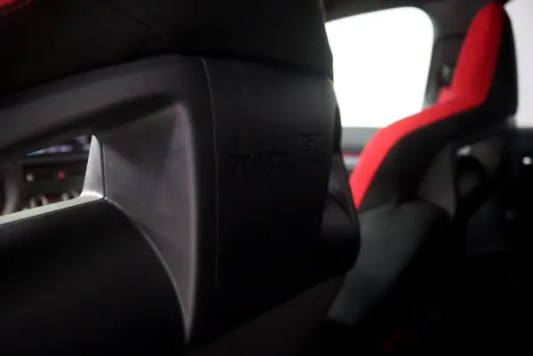 Honda Civic 2.0 i-VTEC Type-R 23