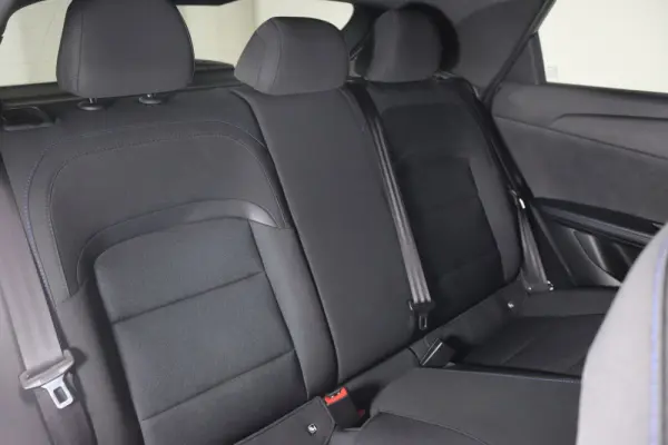 MG MG4 64 kWh Comfort 15