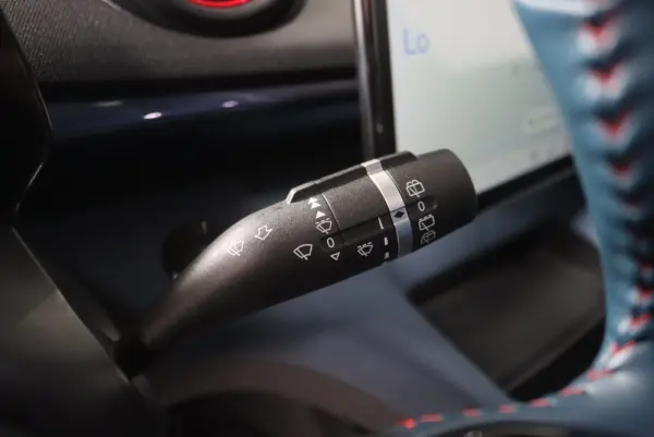 BYD Dolphin 60.4 kWh Design 25