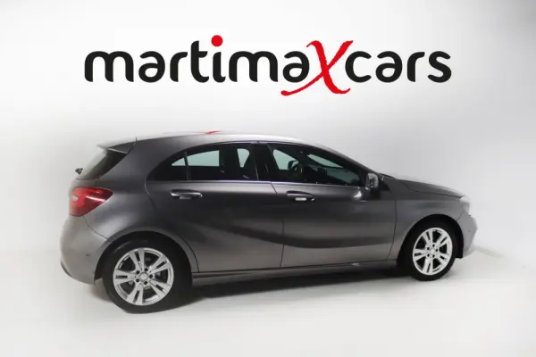 Mercedes-Benz A 180 d Urban 11