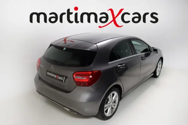 Mercedes-Benz A 180 d Urban 12