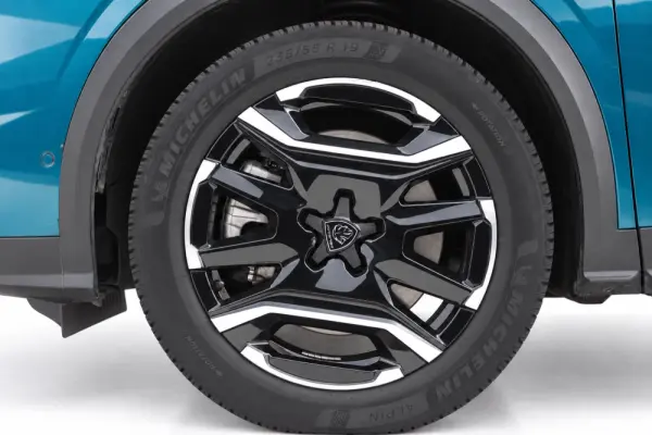 Peugeot E-3008 73 kWh Allure 9