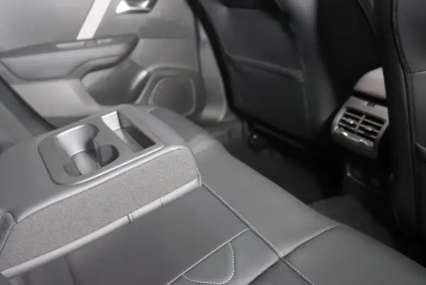 Citroen e-C4 X 50 kWh Shine 31