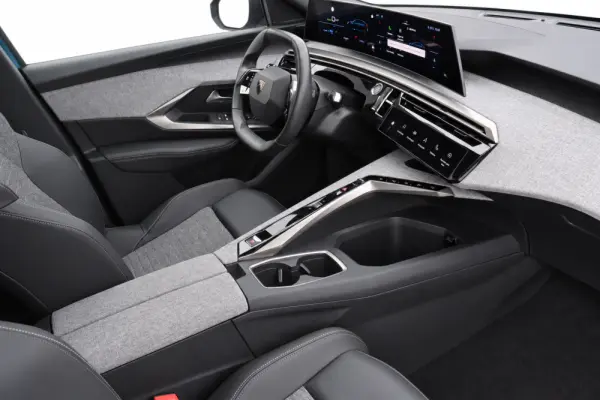 Peugeot E-3008 73 kWh Allure 15