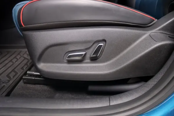 BYD Dolphin 60.4 kWh Design 23