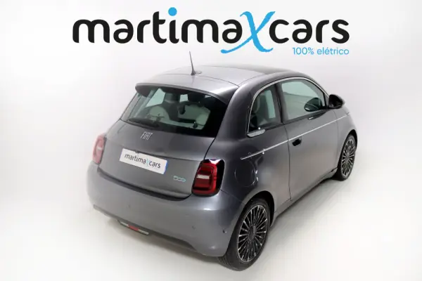 Fiat 500e La Prima 7
