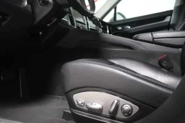 Porsche Panamera S Hybrid 9