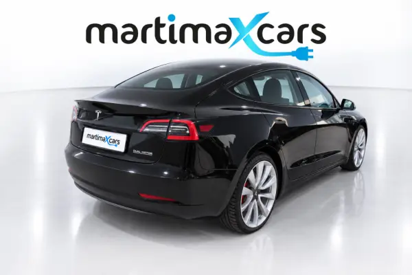 Tesla Model 3 Long Range AWD Dual Motor Performance 4