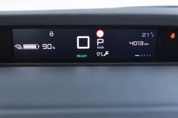 Citroen e-C3 44 kWh Autonomia Conforto Tonic 8
