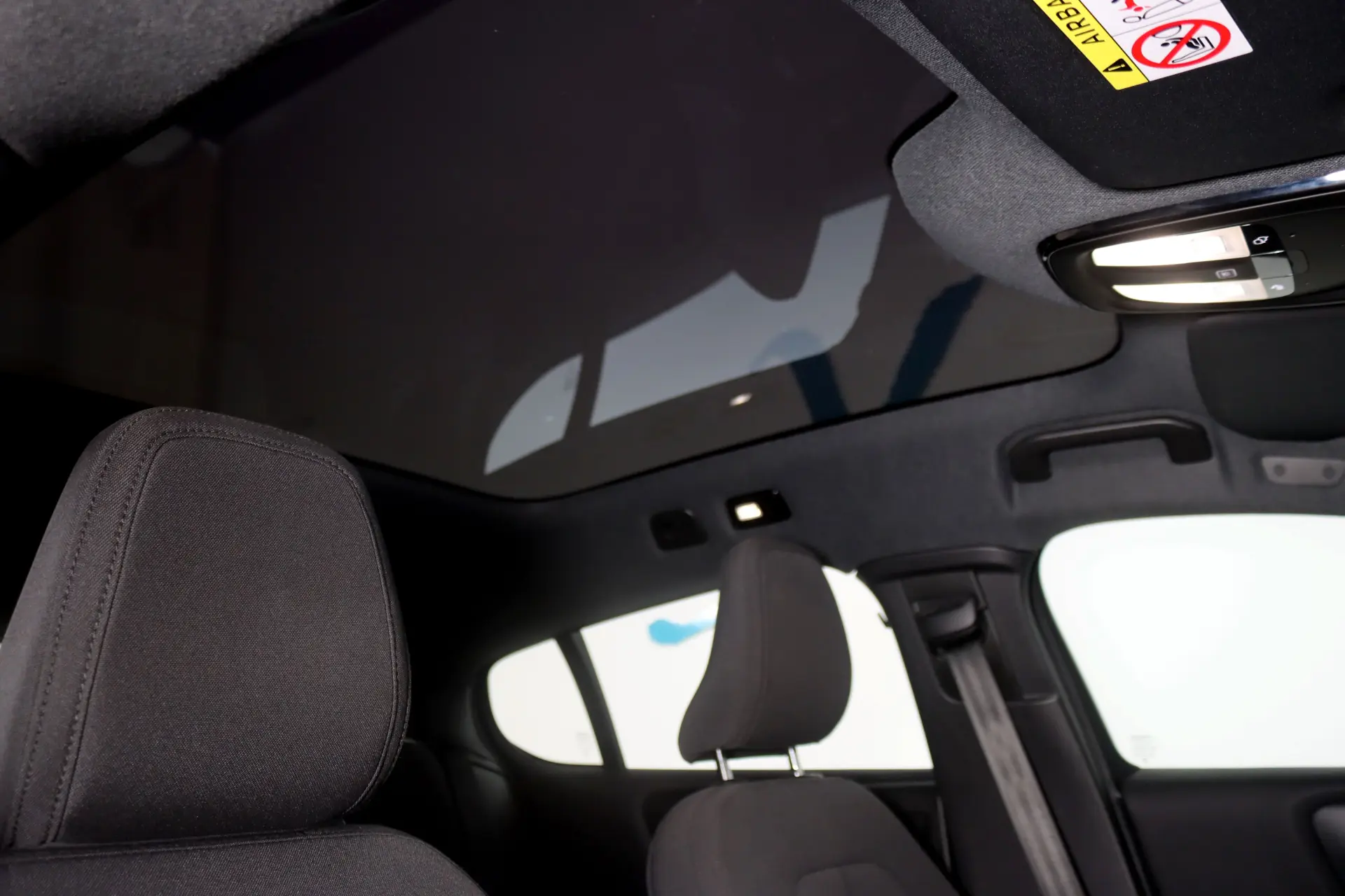 Volvo C40 Recharge Core 22