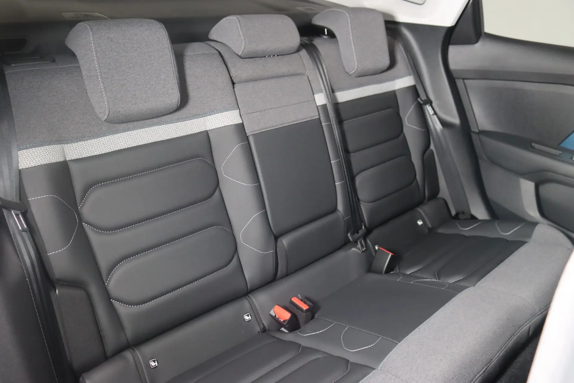 Citroen e-C4 X 50 kWh Shine 22