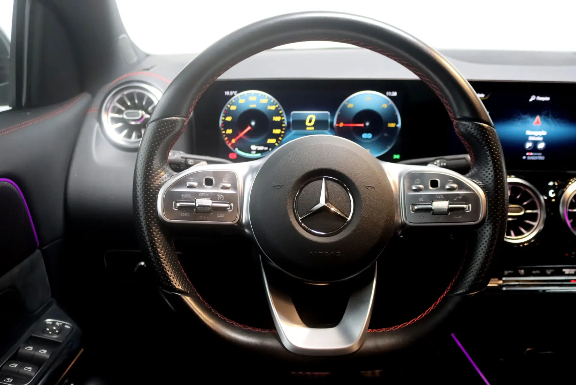 Mercedes-Benz EQA 250 AMG Line 29