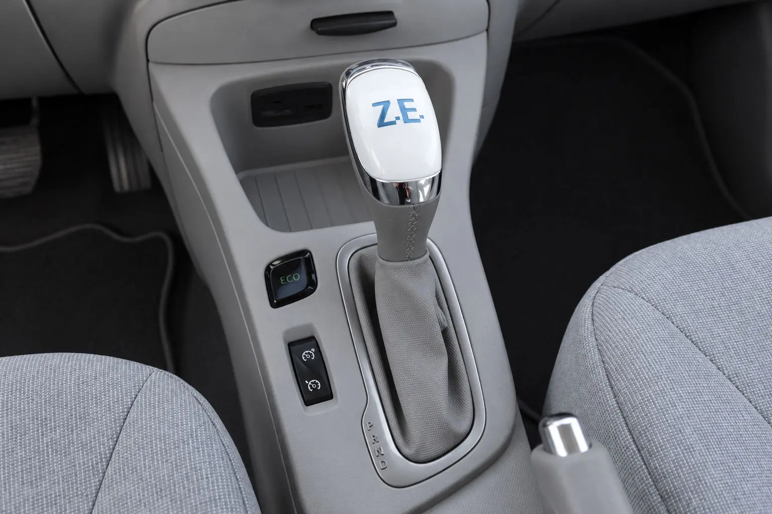 Renault Zoe (c/ Bateria) 41 kwh Intens 13