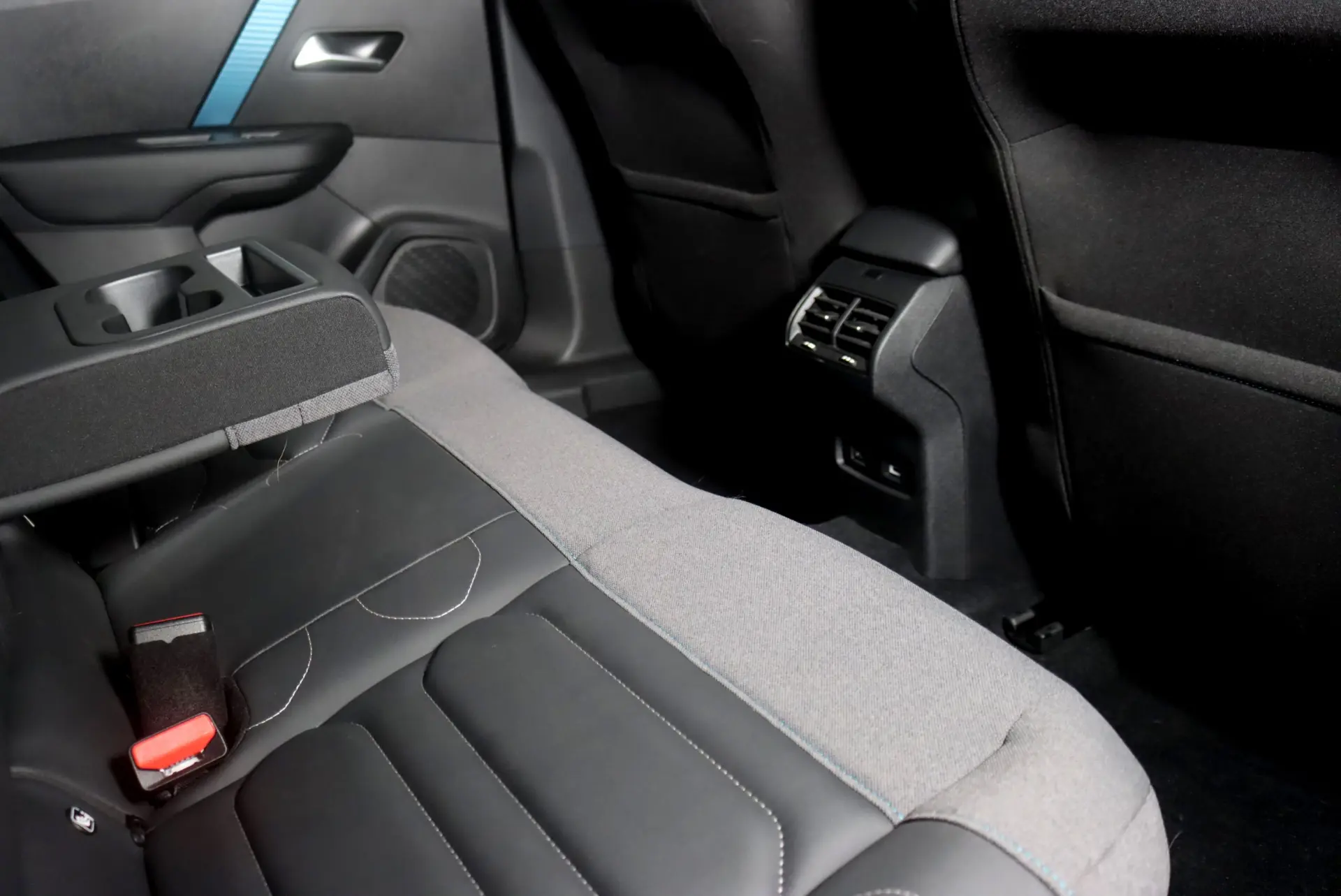 Citroen e-C4 50 kWh Shine 21