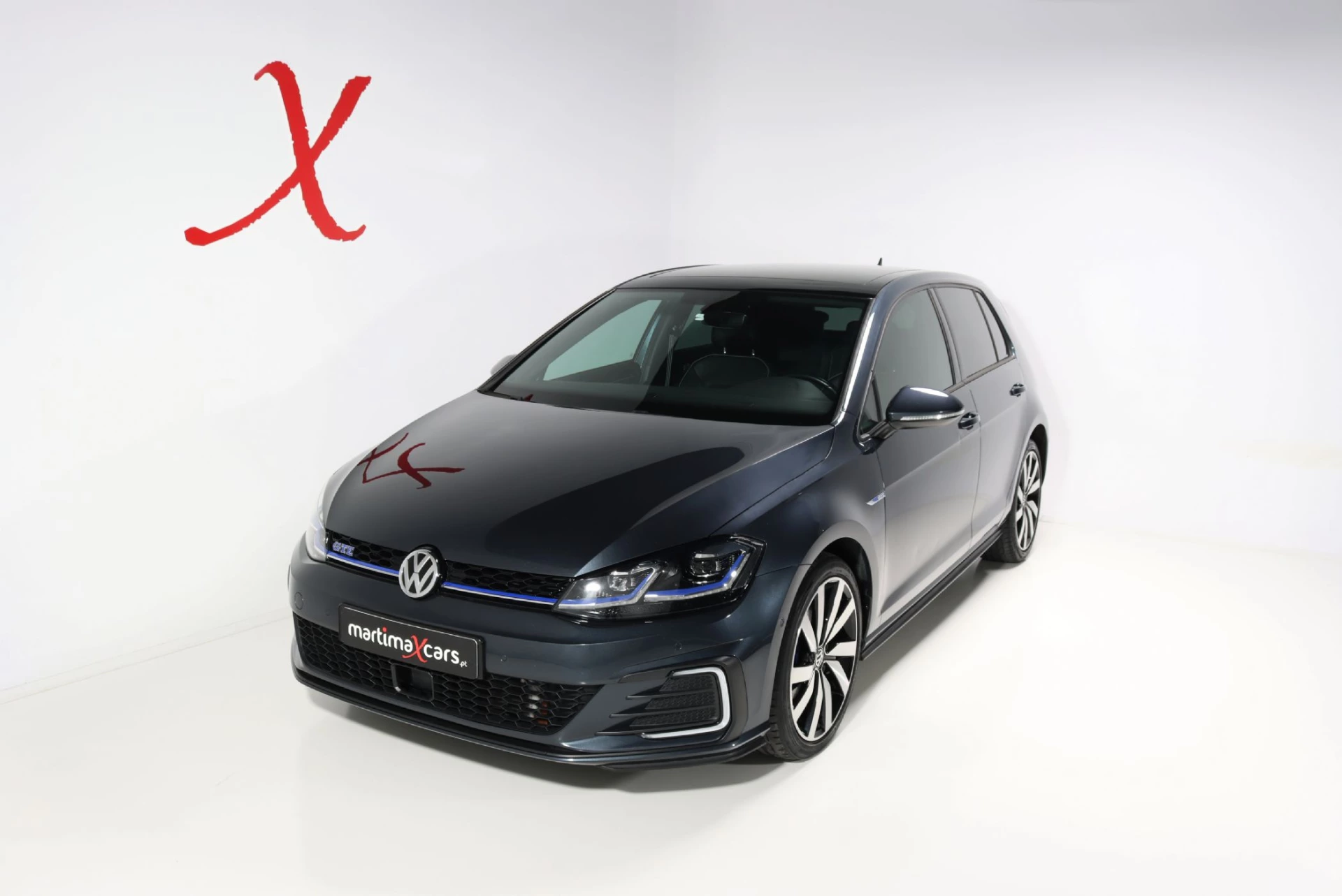 Volkswagen Golf GTE Plug-In Hybrid 1