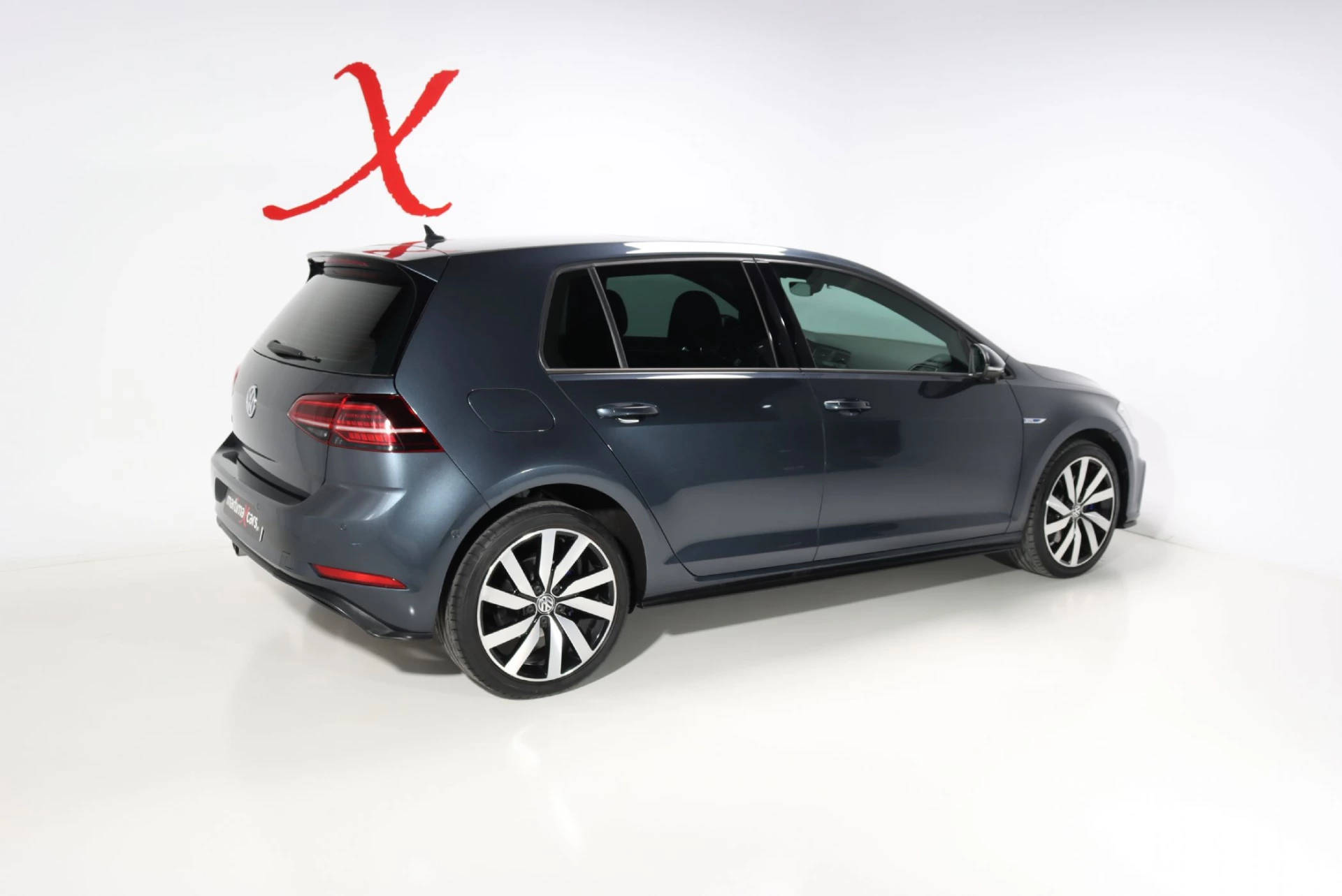 Volkswagen Golf GTE Plug-In Hybrid 3
