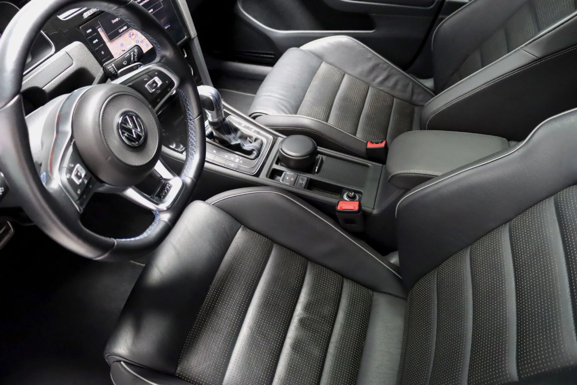 Volkswagen Golf GTE Plug-In Hybrid 7
