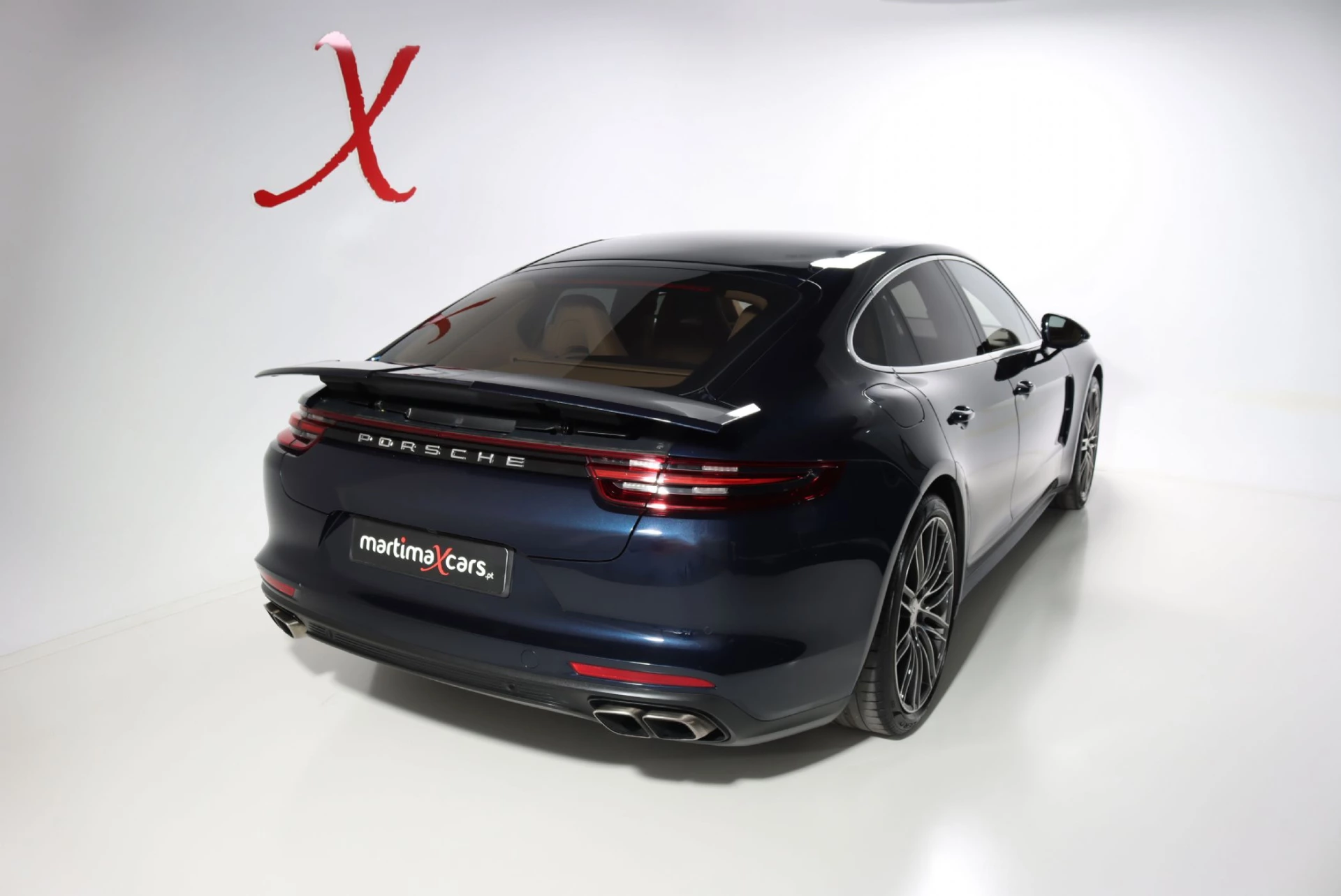 Porsche Panamera TURBO 7
