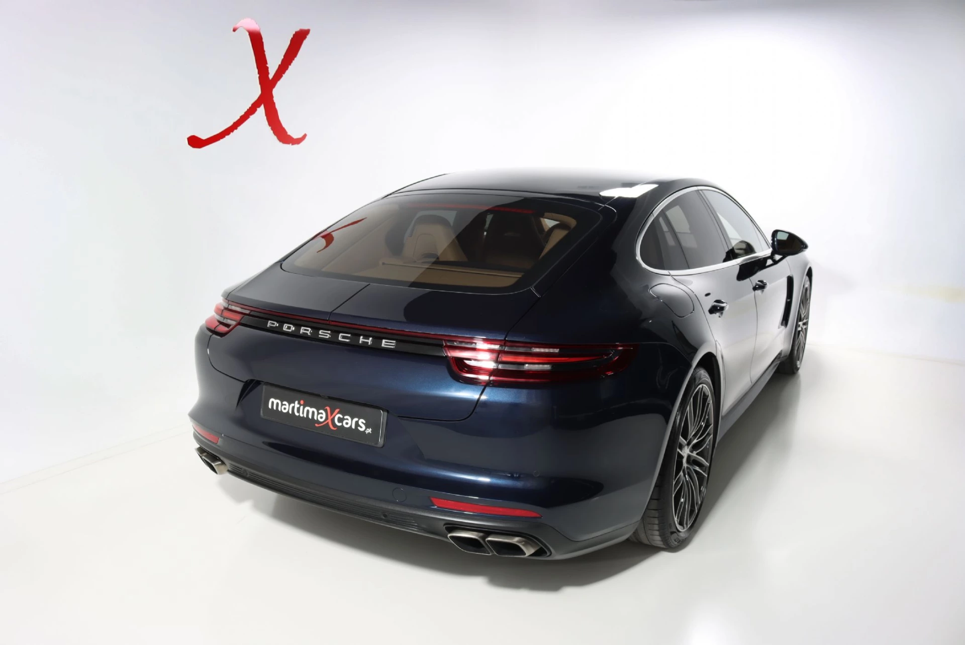 Porsche Panamera TURBO 8