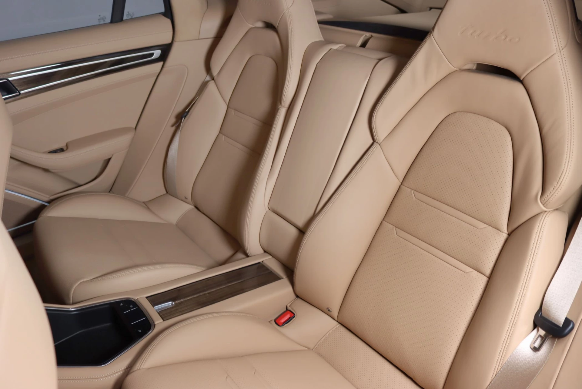 Porsche Panamera TURBO 21