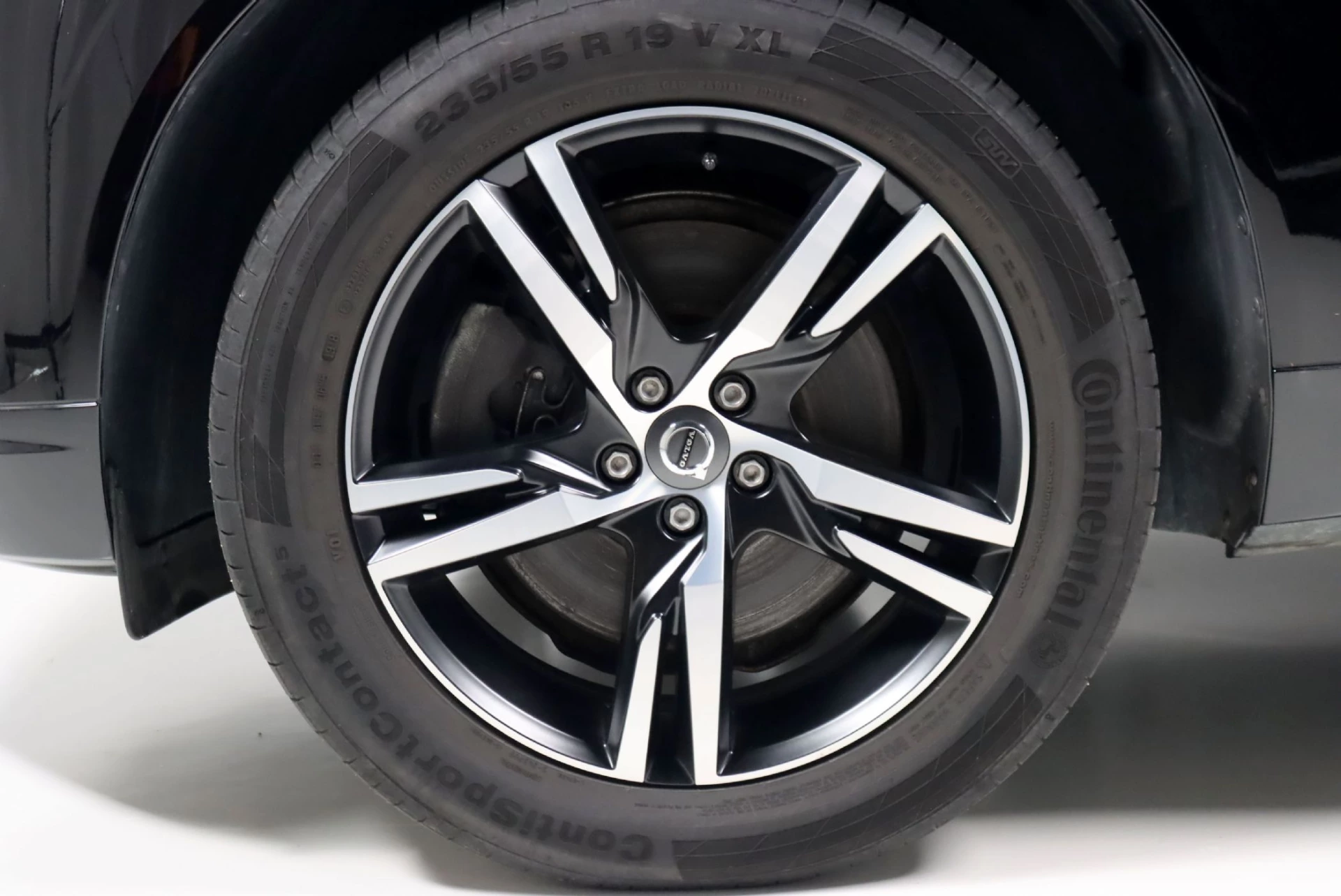 Volvo XC 60 2.0 D4 R-Design Geartronic 9