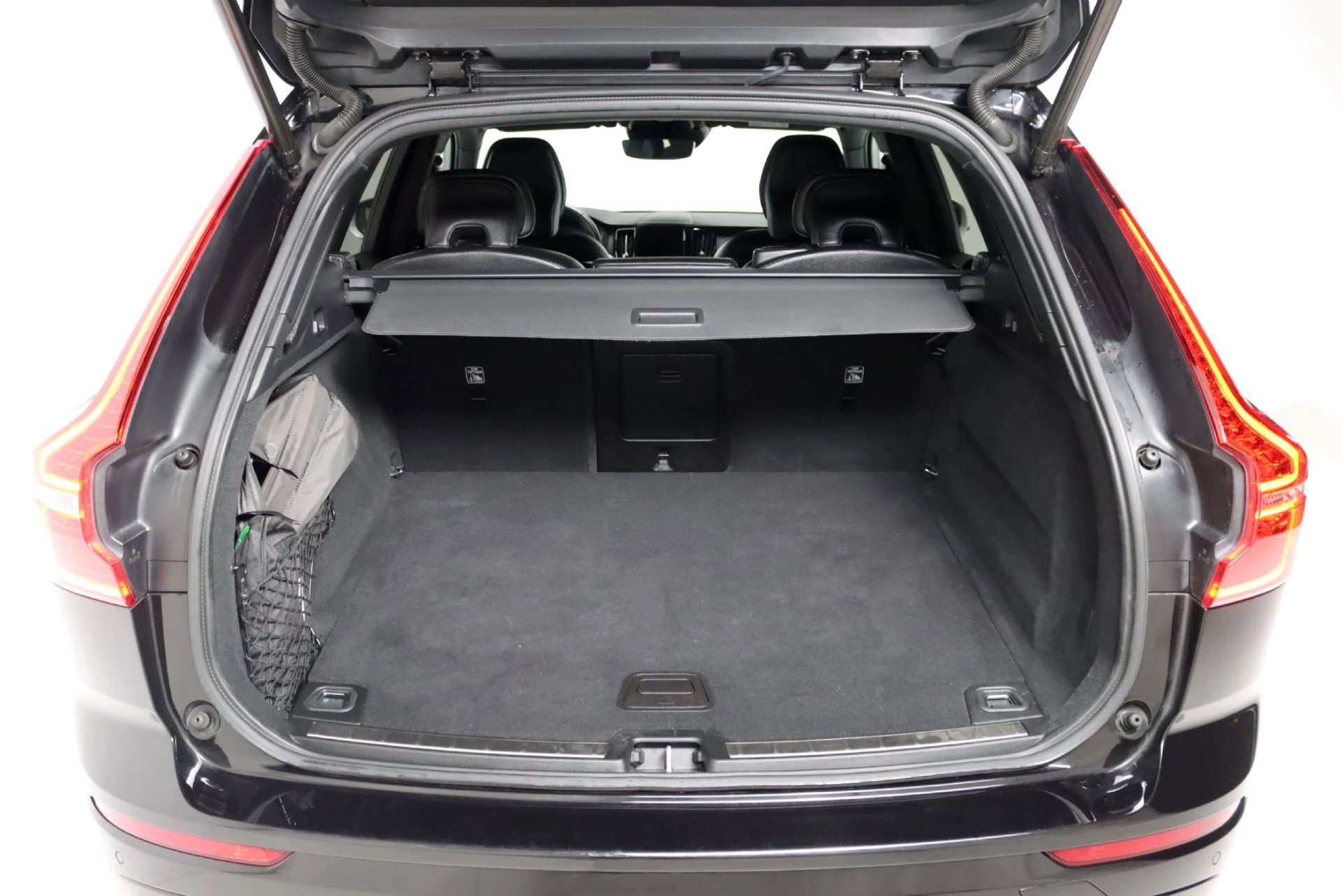 Volvo XC 60 2.0 D4 R-Design Geartronic 25