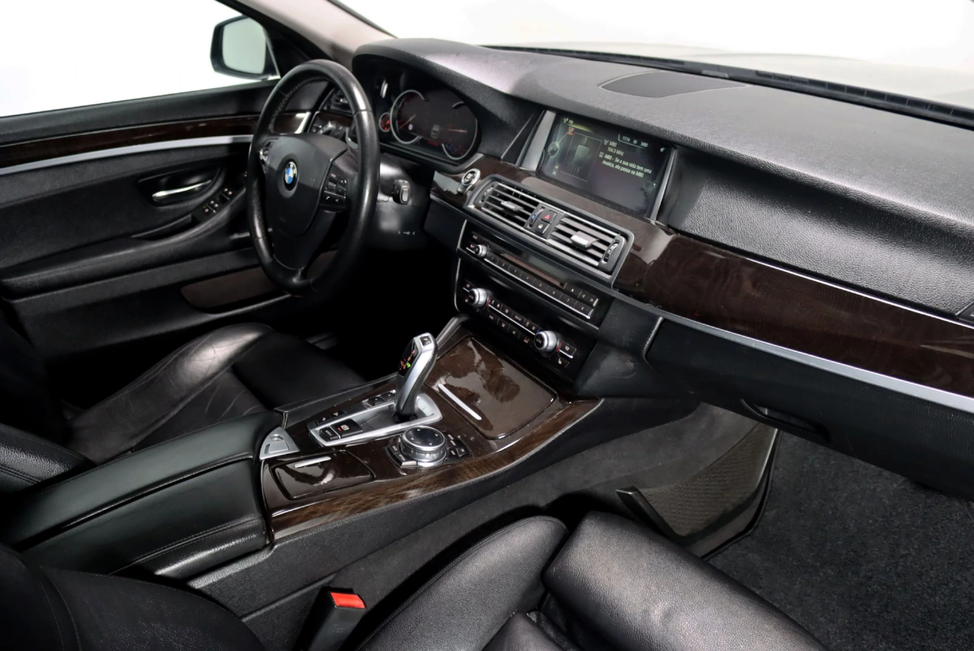 BMW 525 d Pack M Auto 15