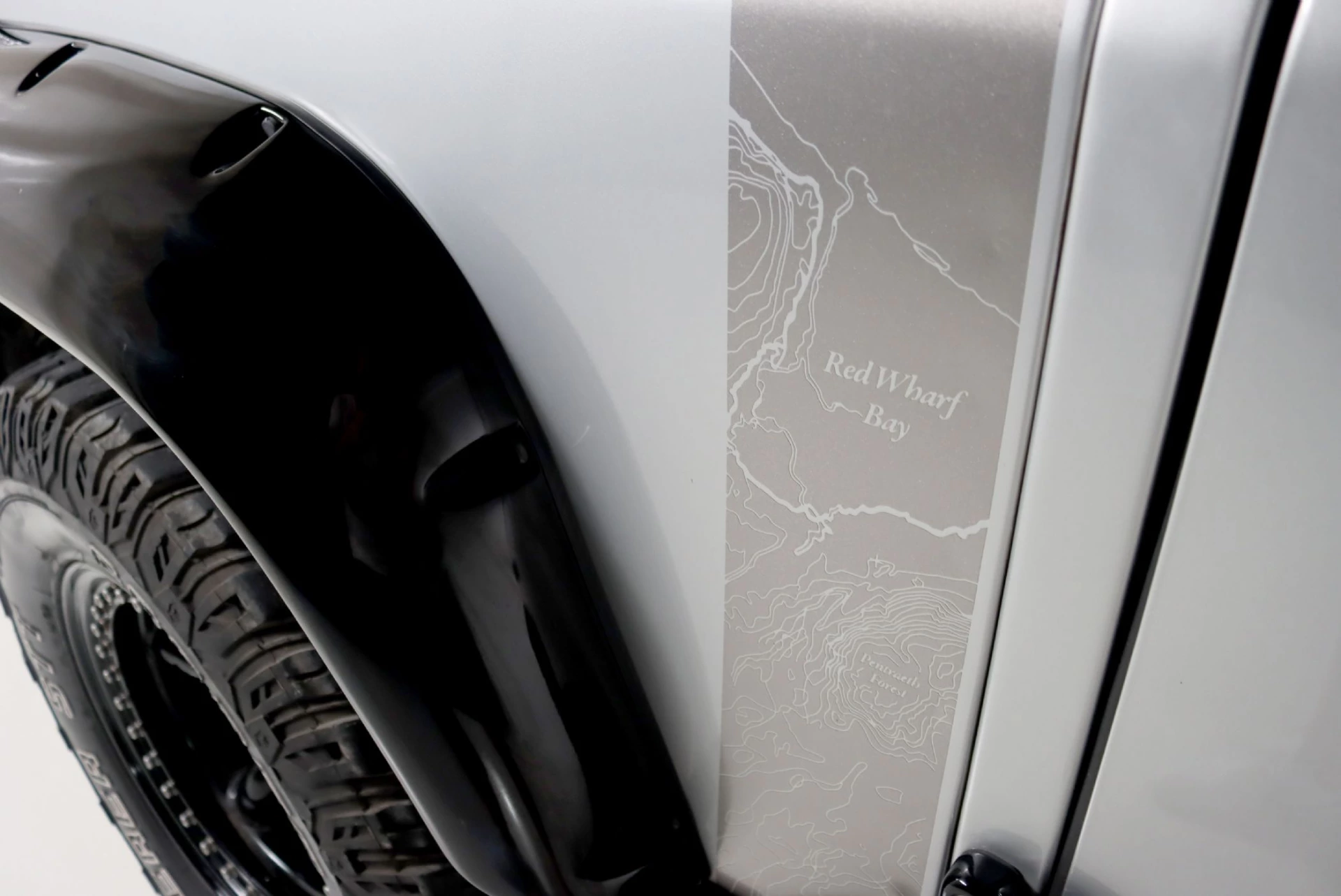 Land Rover Defender 90 METAL TOP 8
