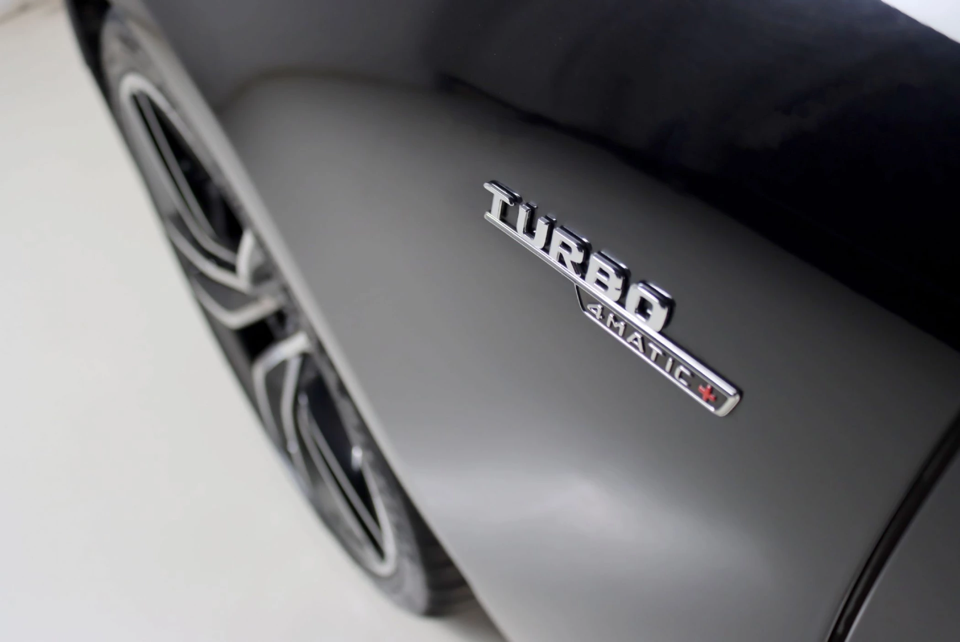 Mercedes-Benz CLS 53 AMG 4Matic+ 8