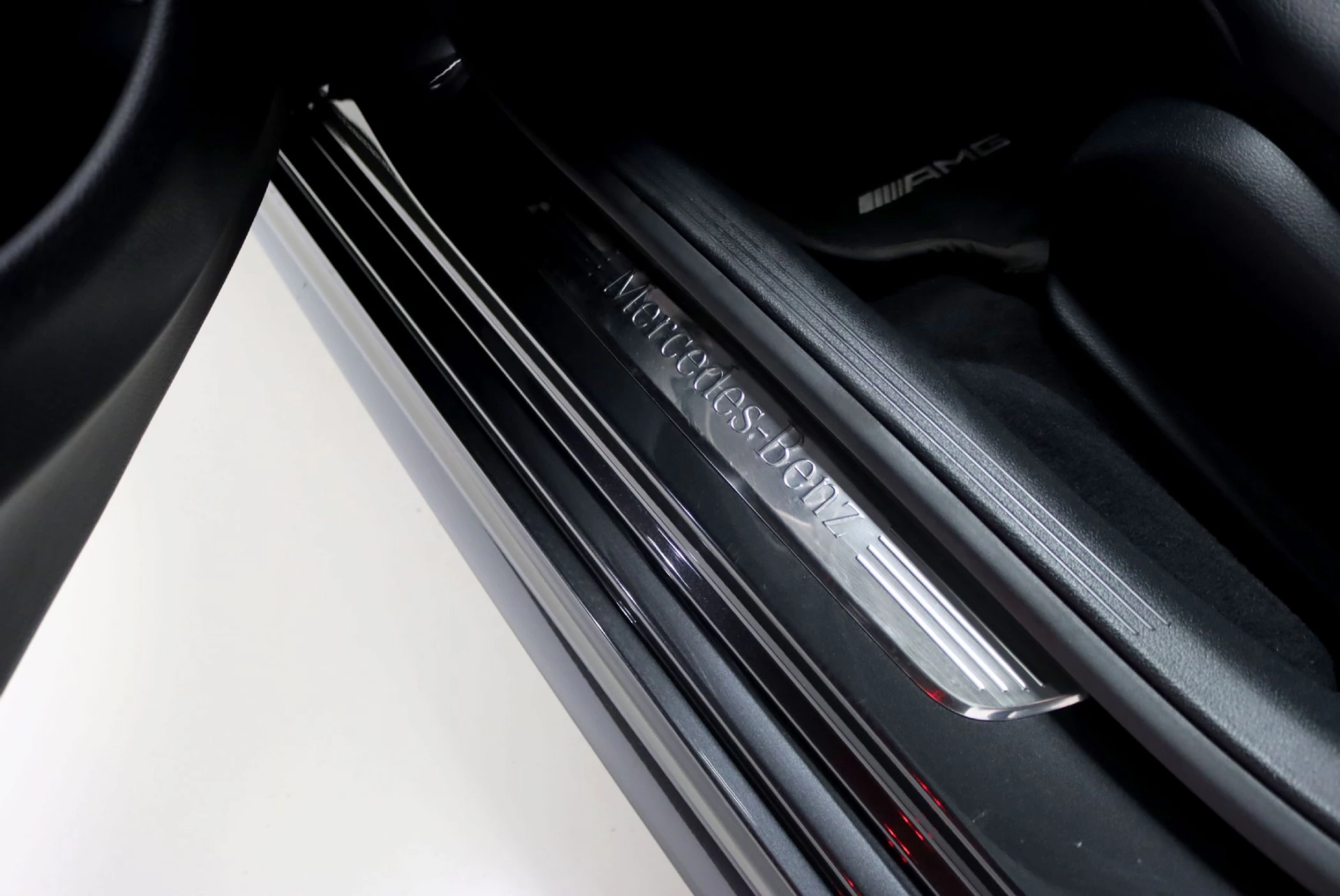 Mercedes-Benz CLS 220 d 9G-TRONIC AMG Line 13