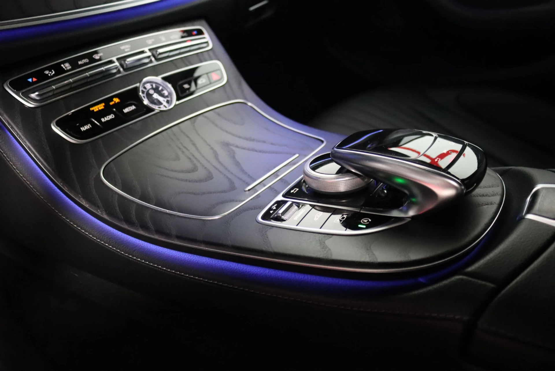 Mercedes-Benz CLS 220 d 9G-TRONIC AMG Line 25
