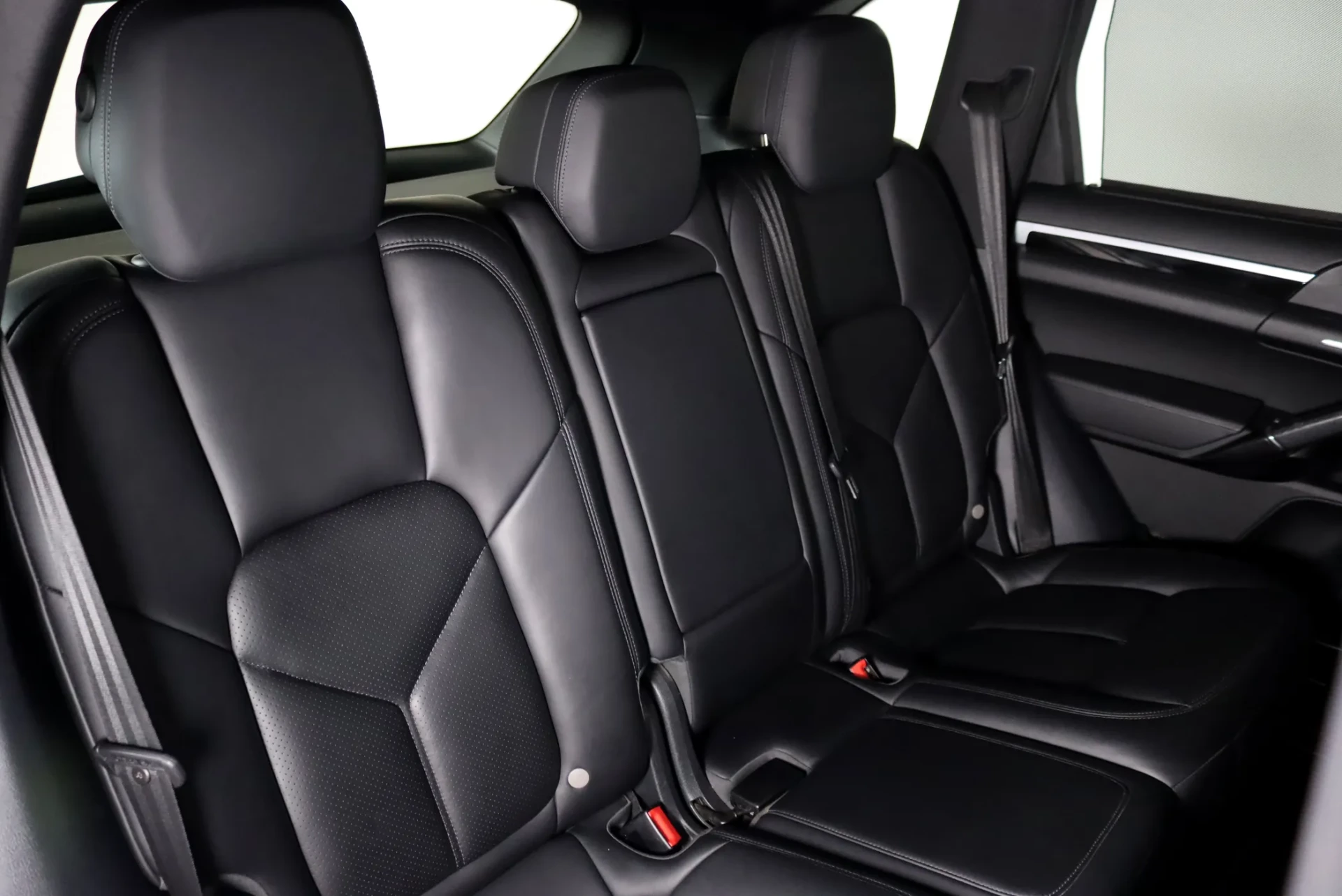 Porsche Cayenne S 31