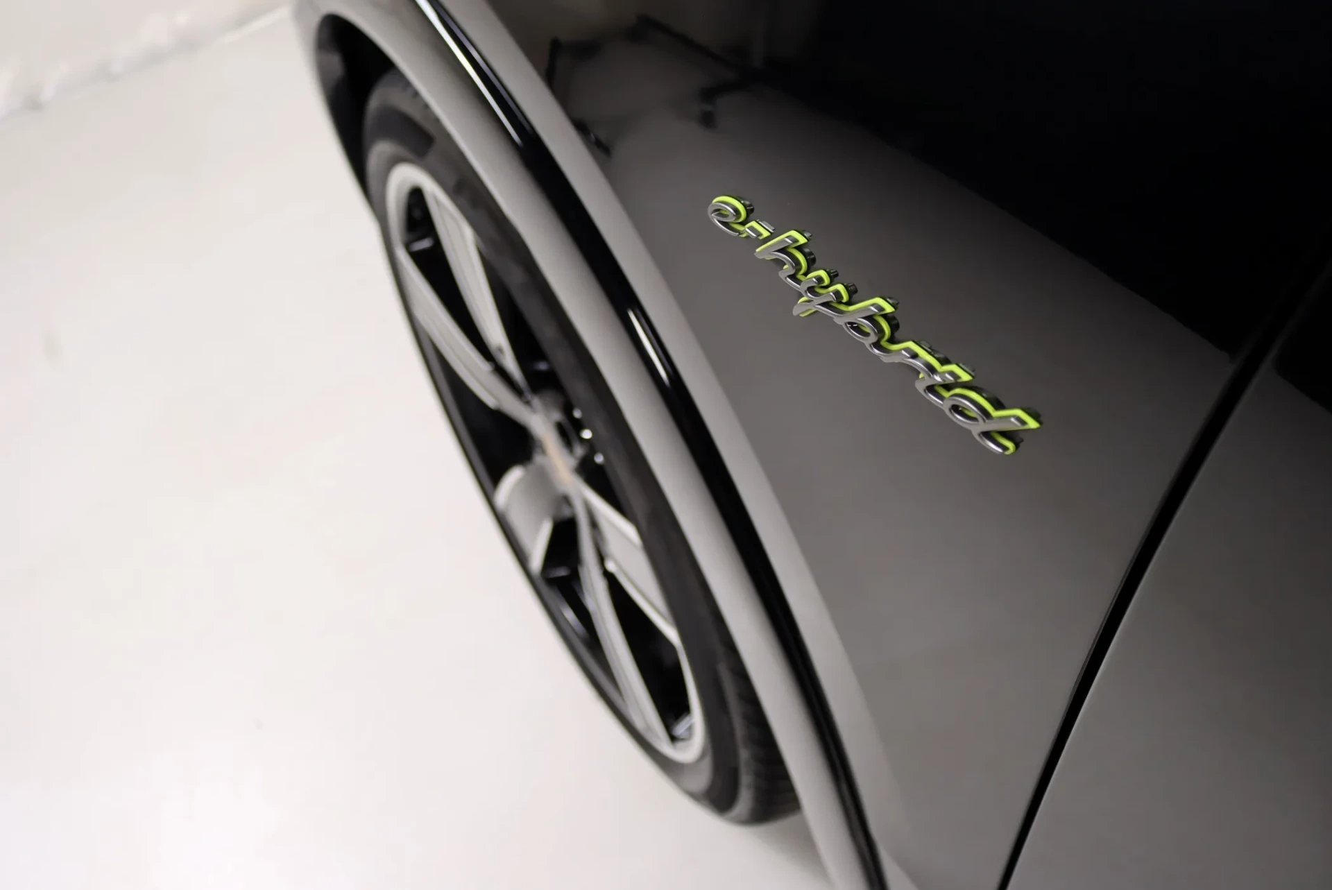 Porsche Cayenne Coupé E-Hybrid Platinum Edition 8