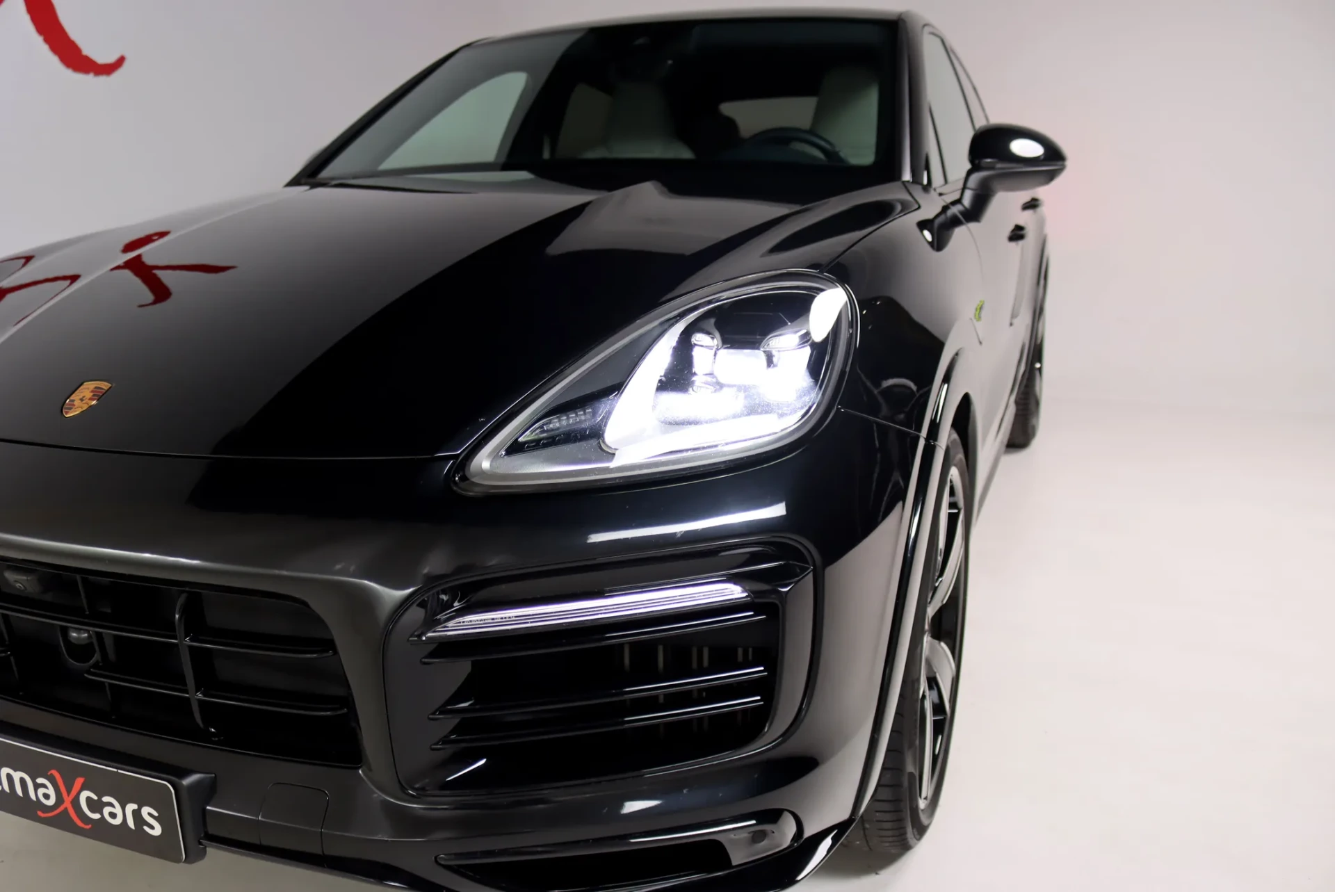 Porsche Cayenne Coupé E-Hybrid Platinum Edition 12