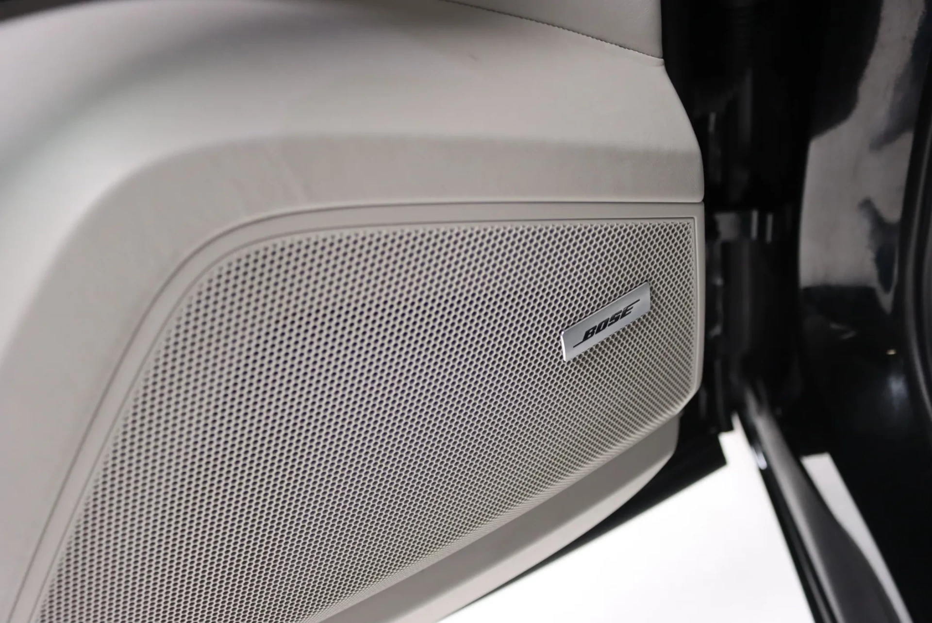 Porsche Cayenne Coupé E-Hybrid Platinum Edition 17