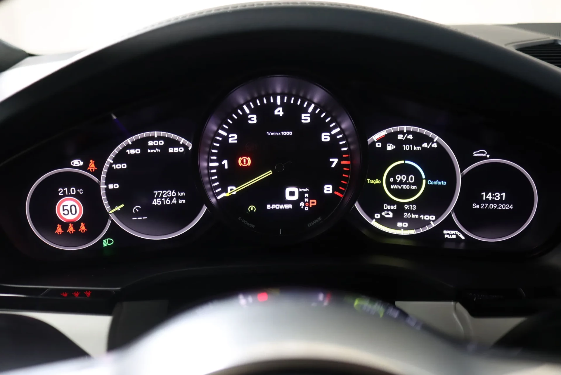 Porsche Cayenne Coupé E-Hybrid Platinum Edition 19